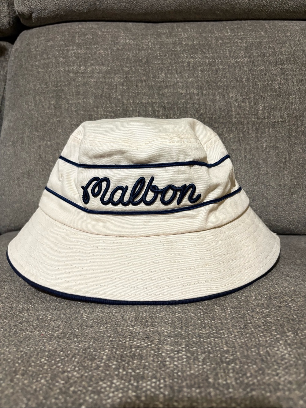 MALBON X CURB YOUR ENTHUSIASM FINALE COLLECTION BUCKET HAT LARGE